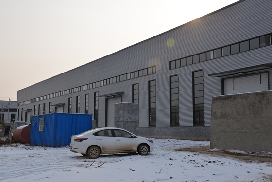Q355Bは研修会の建物を組立て式に作った